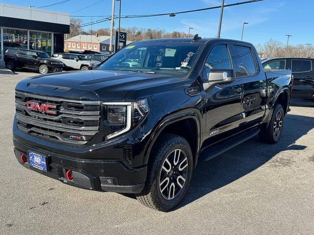 2025 GMC Sierra 1500 Vehicle Photo in LOWELL, MA 01852-4336