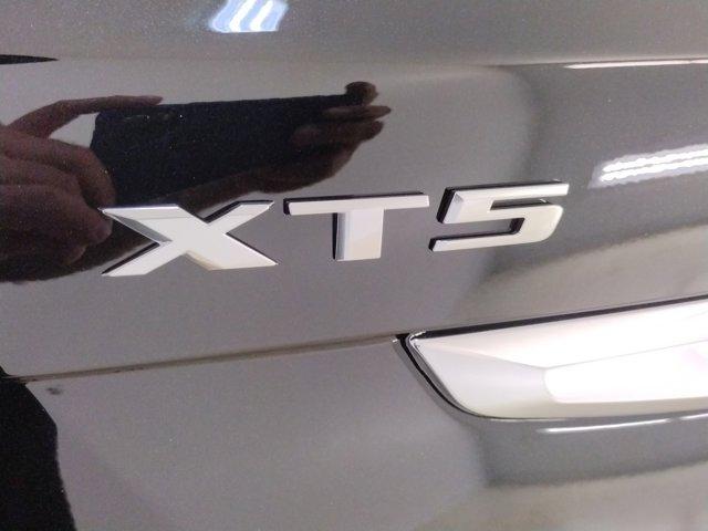 2025 Cadillac XT5 Vehicle Photo in PINEVILLE, NC 28134-8495