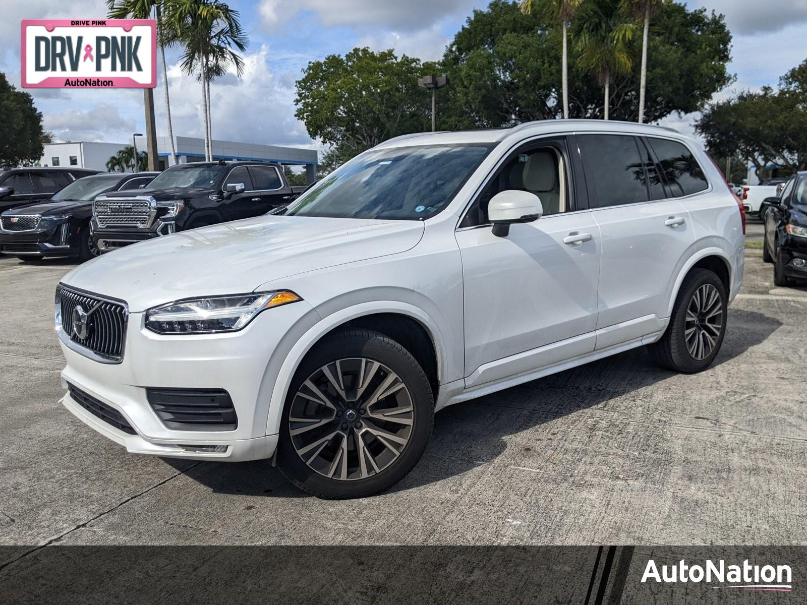 2022 Volvo XC90 Vehicle Photo in Miami, FL 33015