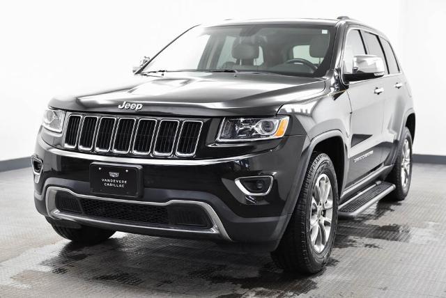 2014 Jeep Grand Cherokee Vehicle Photo in Akron, OH 44320