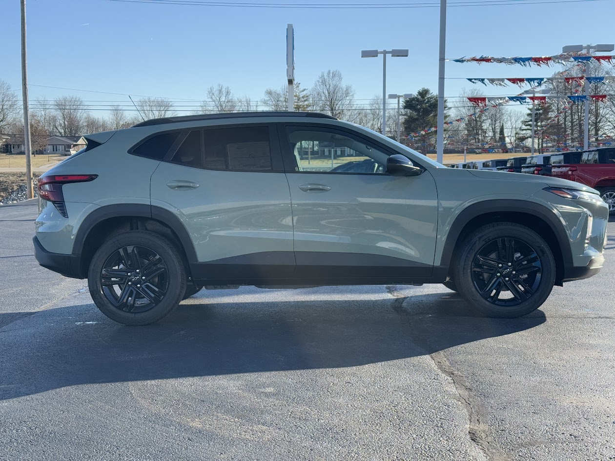 2025 Chevrolet Trax Vehicle Photo in BOONVILLE, IN 47601-9633