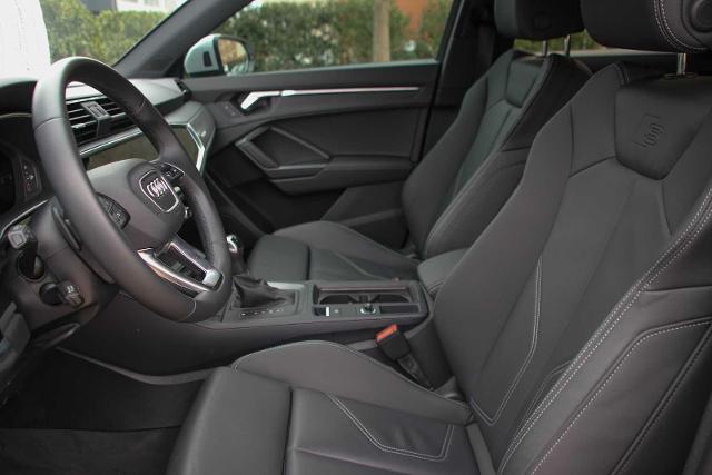 2024 Audi Q3 Vehicle Photo in SUGAR LAND, TX 77478