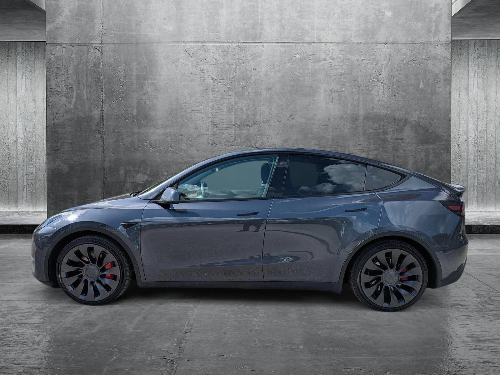 2022 Tesla Model Y Vehicle Photo in GREENACRES, FL 33463-3207