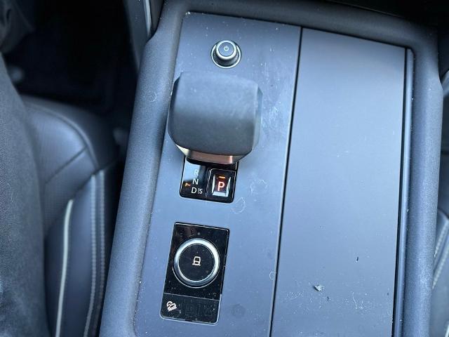 2023 Land Rover Discovery Vehicle Photo in San Antonio, TX 78230
