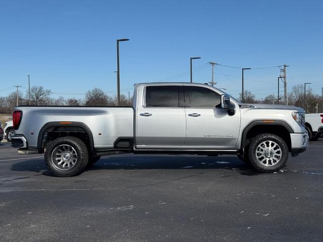 2022 GMC Sierra 3500HD Vehicle Photo in COLUMBIA, MO 65203-3903