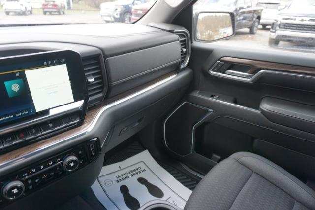2023 Chevrolet Silverado 1500 Vehicle Photo in FAIRMONT, WV 26554-2318