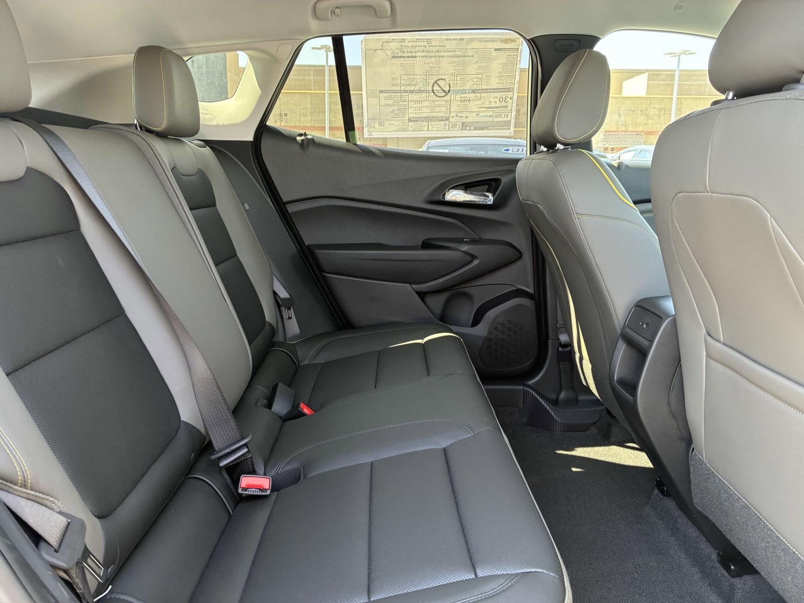 2025 Chevrolet Trax Vehicle Photo in LOS ANGELES, CA 90007-3794