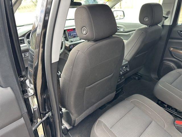 2023 GMC Acadia Vehicle Photo in MEDINA, OH 44256-9631