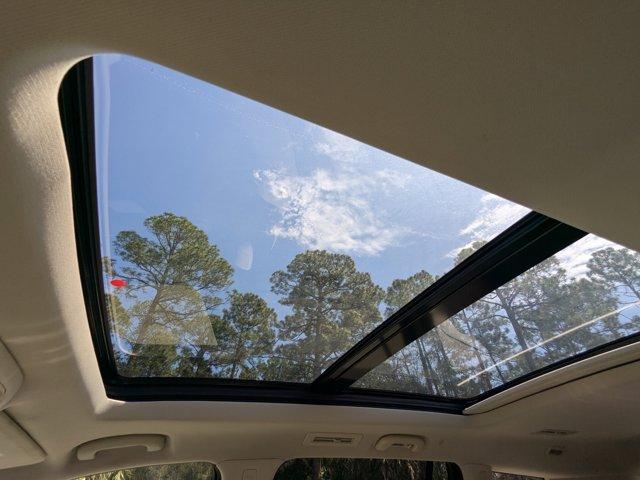 2023 Cadillac XT6 Vehicle Photo in BRUNSWICK, GA 31525-1881