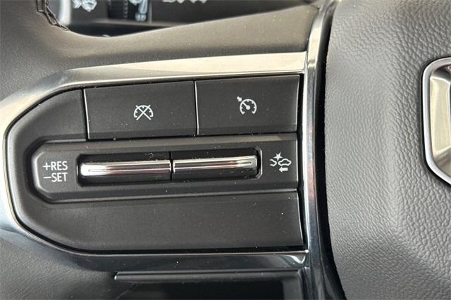 2025 GMC Canyon Vehicle Photo in ELK GROVE, CA 95757-8703