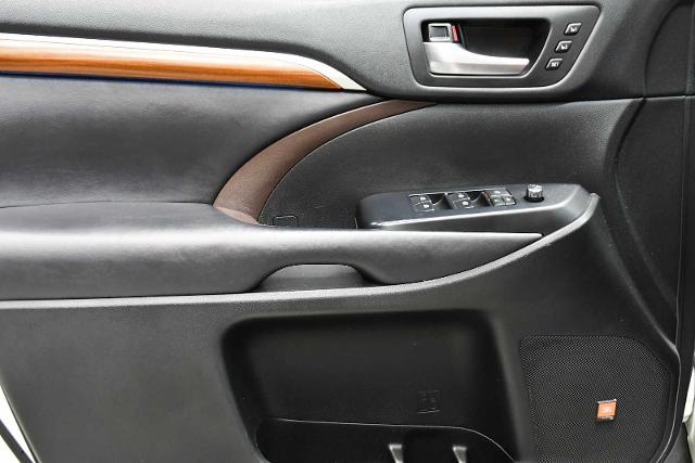 2018 Toyota Highlander Vehicle Photo in DALLAS, TX 75235
