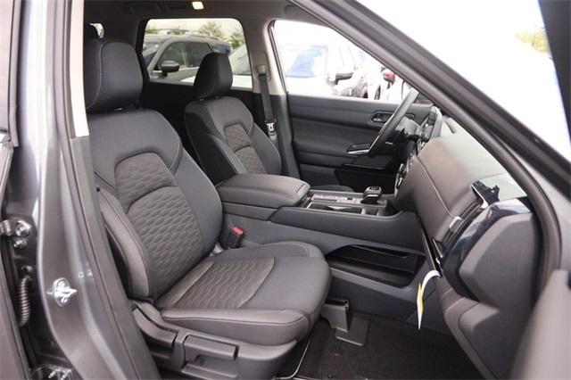 2025 Nissan Pathfinder Vehicle Photo in Hazelwood, MO 63042