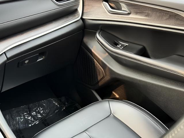 2023 Jeep Grand Cherokee Vehicle Photo in MADISON, WI 53713-3220