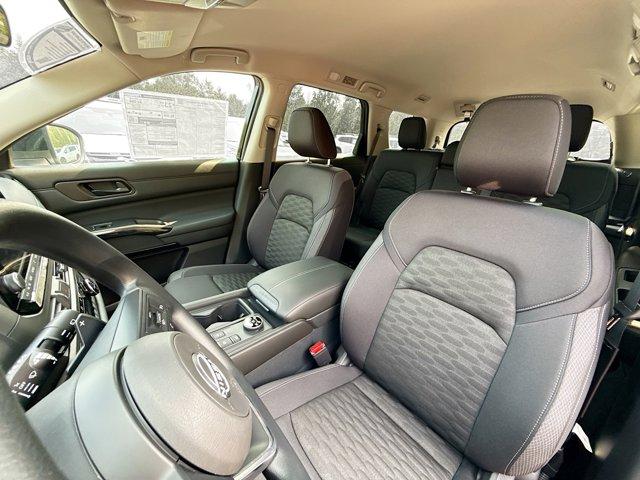 2025 Nissan Pathfinder Vehicle Photo in Flemington, NJ 08822