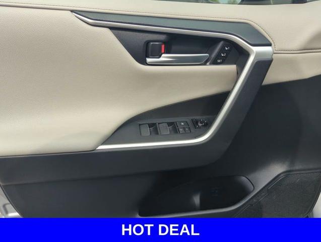 2020 Toyota RAV4 Vehicle Photo in Merrillville, IN 46410