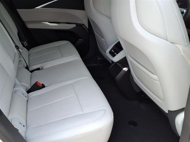 2025 Cadillac LYRIQ Vehicle Photo in Tampa, FL 33612