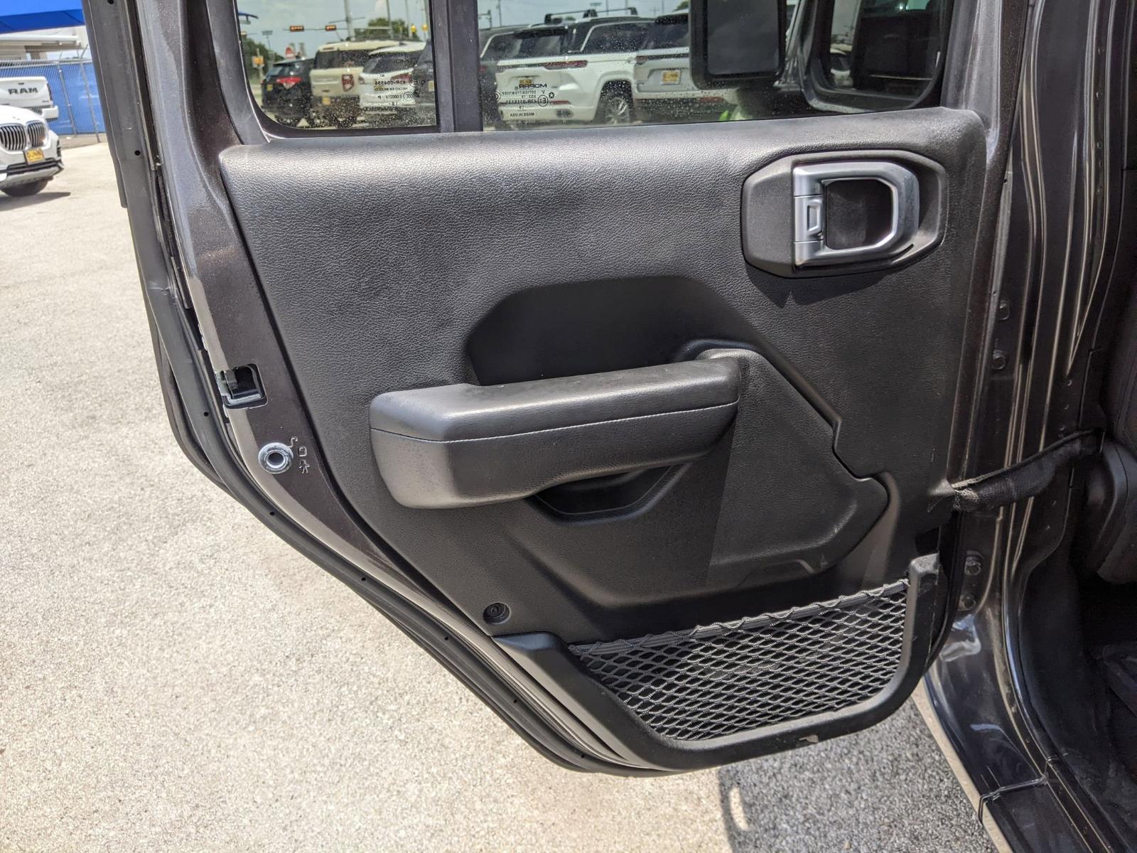 2019 Jeep Wrangler Unlimited Vehicle Photo in Seguin, TX 78155