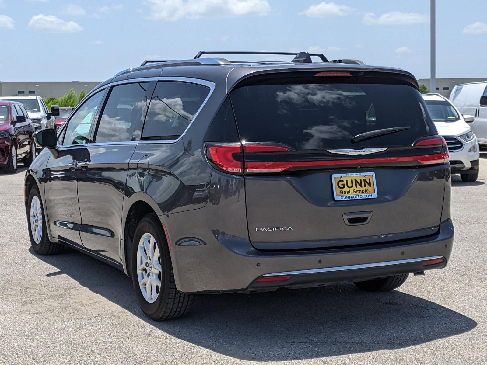 2021 Chrysler Pacifica Vehicle Photo in Seguin, TX 78155