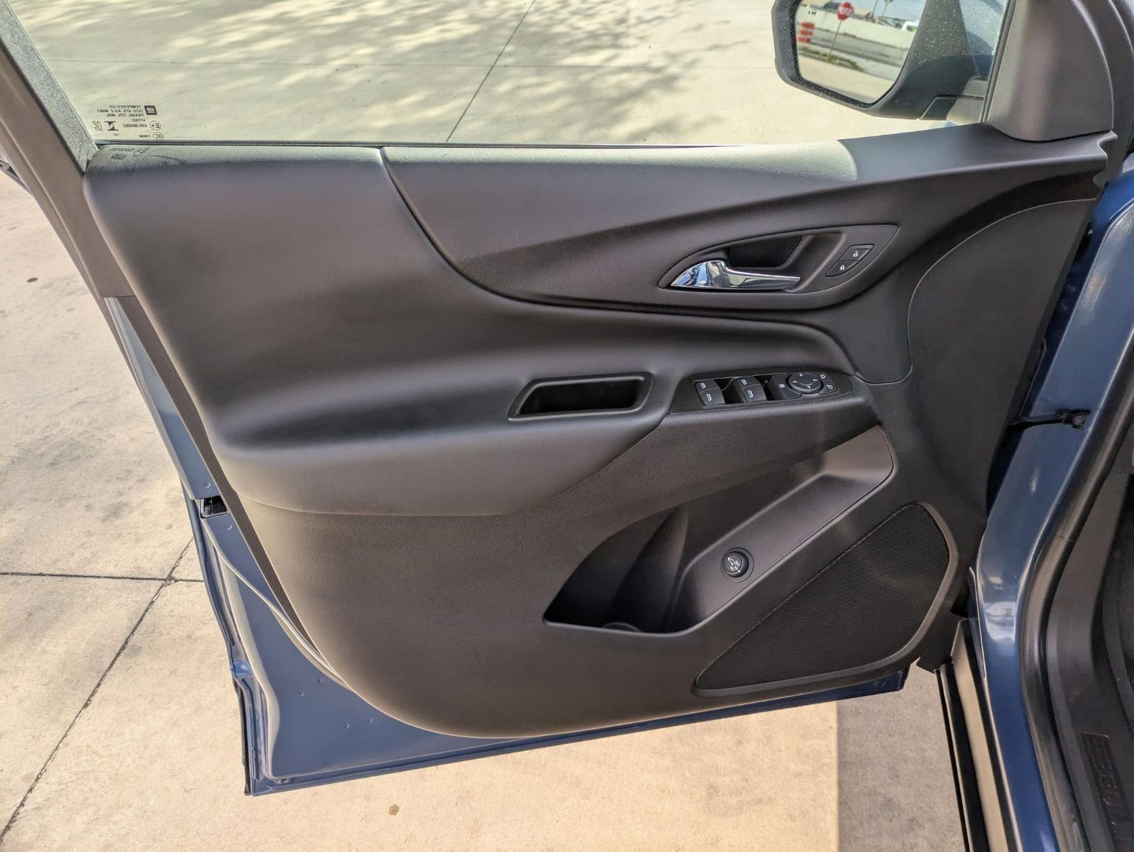 2024 Chevrolet Equinox Vehicle Photo in SELMA, TX 78154-1460