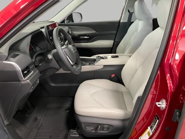 2025 Toyota Grand Highlander Vehicle Photo in Oshkosh, WI 54904