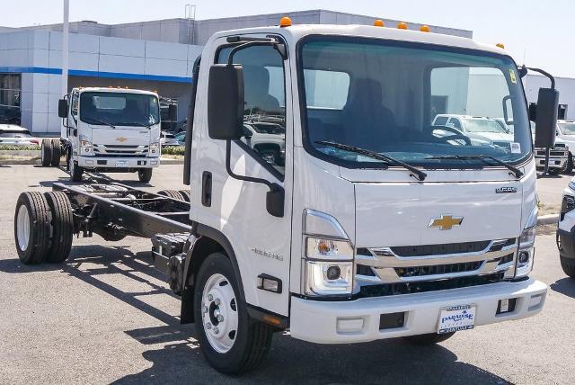 2025 Chevrolet 4500 HG LCF Gas Vehicle Photo in VENTURA, CA 93003-8585