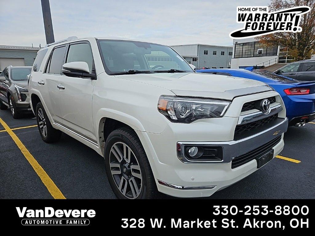 2018 Toyota 4Runner Vehicle Photo in AKRON, OH 44303-2185