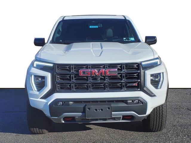 Used 2023 GMC Canyon AT4 with VIN 1GTP6DEK2P1140103 for sale in Smithtown, NY