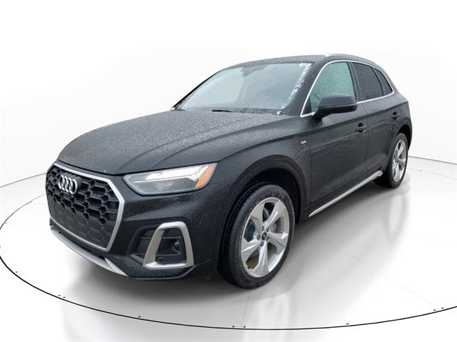 2022 Audi Q5 Premium Plus photo 2