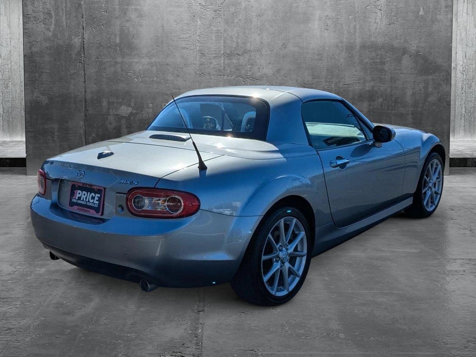 2012 Mazda MX-5 Miata Vehicle Photo in Panama City, FL 32401