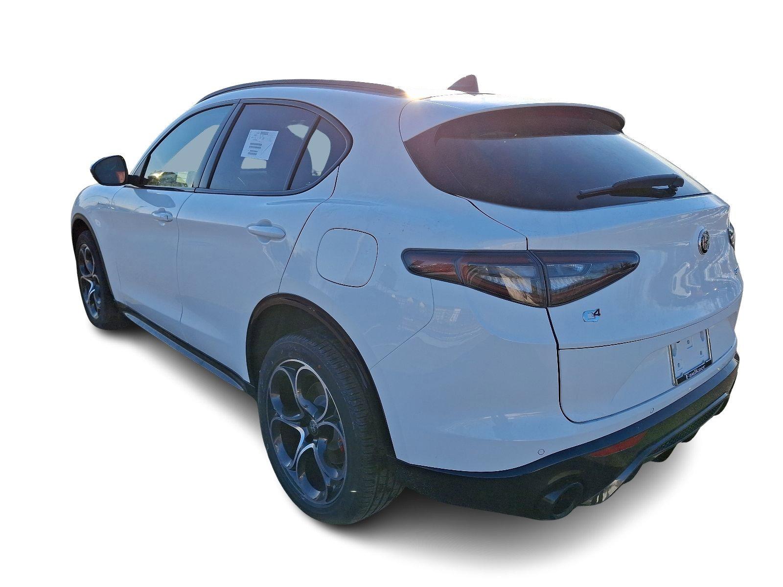 2025 Alfa Romeo Stelvio Vehicle Photo in Willow Grove, PA 19090
