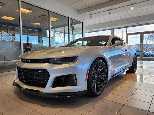 2019 Chevrolet Camaro Vehicle Photo in AURORA, CO 80011-6998