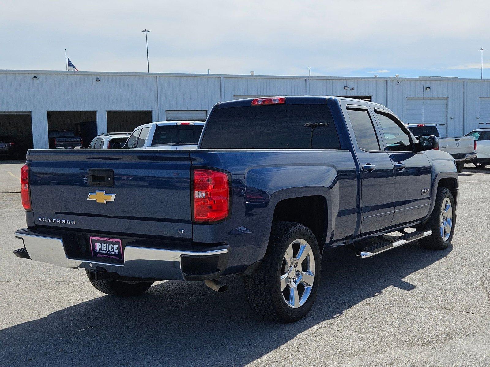 2017 Chevrolet Silverado 1500 Vehicle Photo in NORTH RICHLAND HILLS, TX 76180-7199