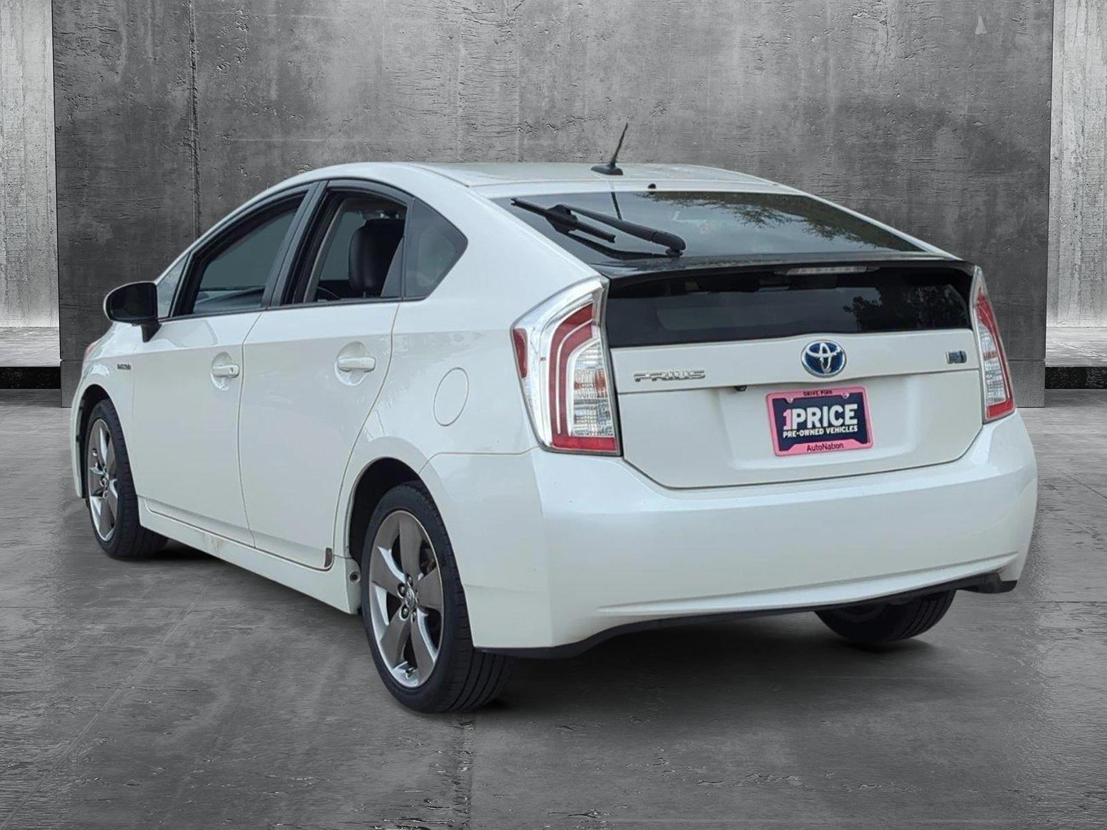 2013 Toyota Prius Vehicle Photo in Ft. Myers, FL 33907