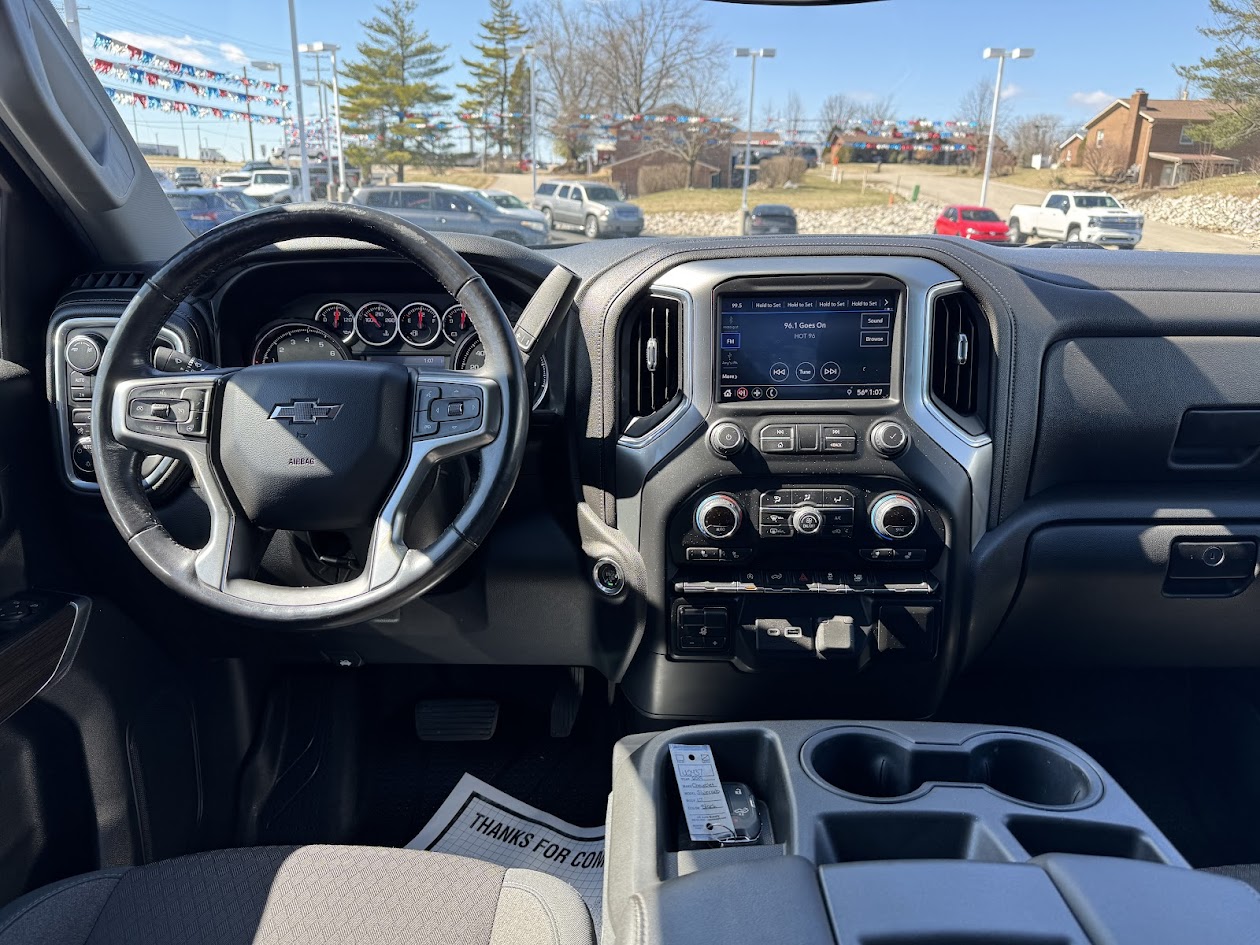 2019 Chevrolet Silverado 1500 Vehicle Photo in BOONVILLE, IN 47601-9633