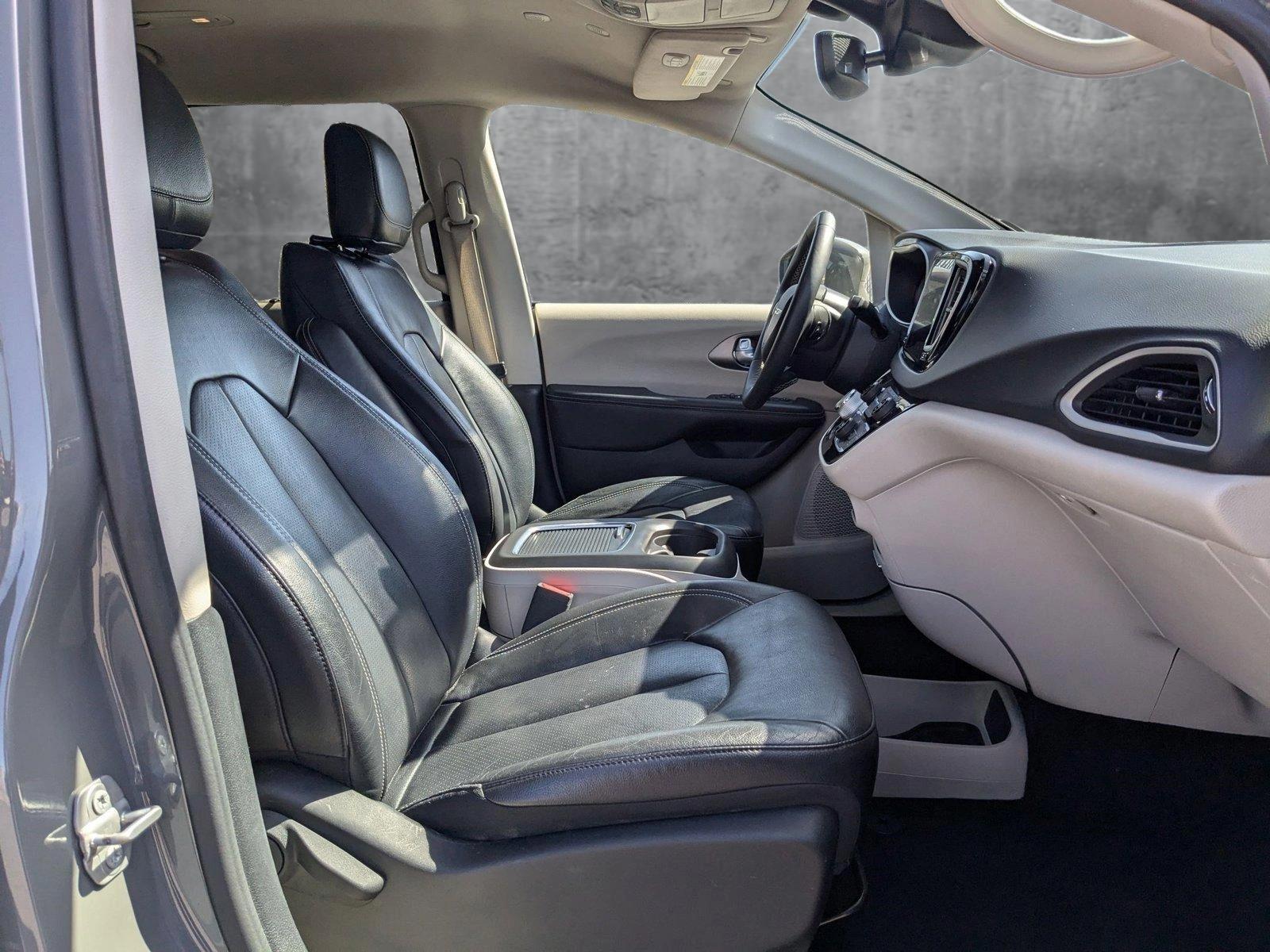 2022 Chrysler Pacifica Vehicle Photo in Spokane Valley, WA 99212
