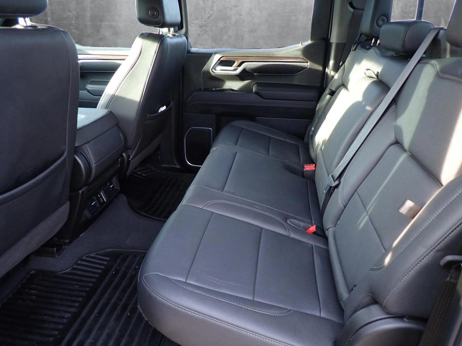 2023 Chevrolet Silverado 1500 Vehicle Photo in DENVER, CO 80221-3610