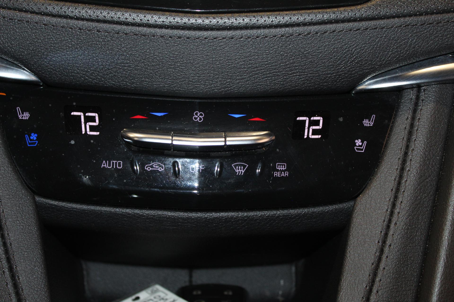 2023 Cadillac XT5 Vehicle Photo in NORTHAMPTON, MA 01060-1120