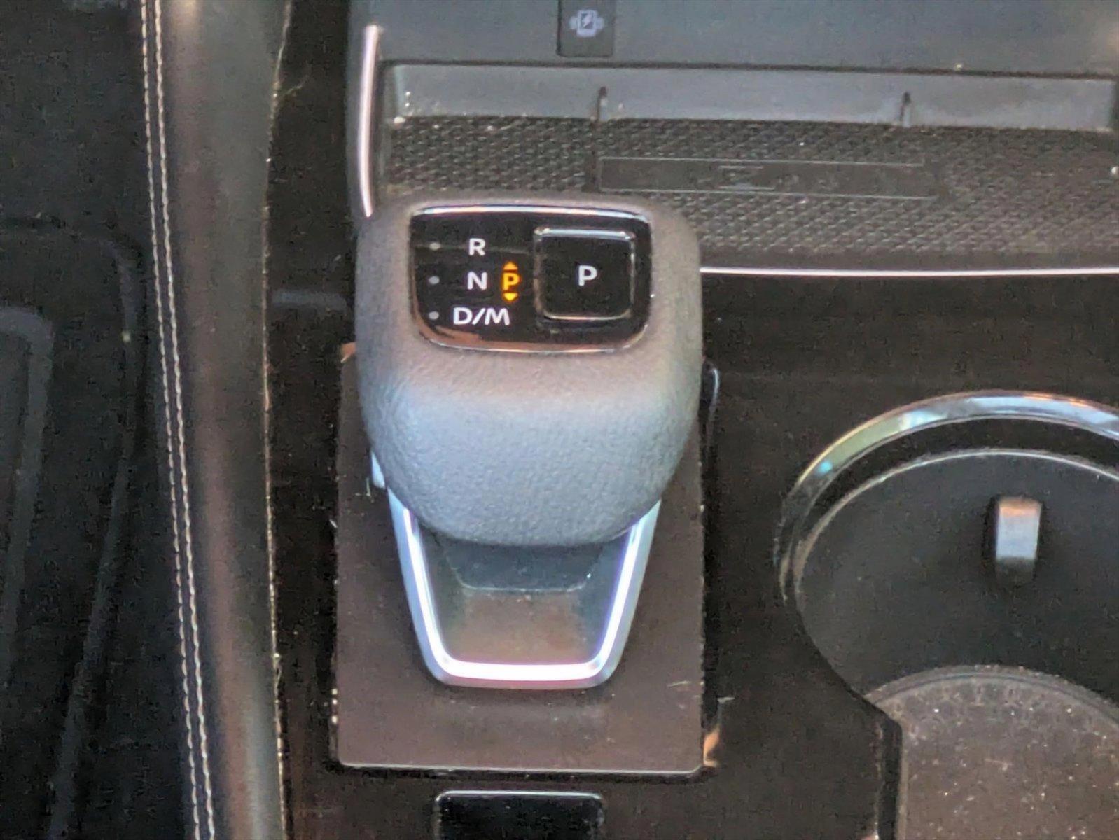 2022 Nissan Rogue Vehicle Photo in Valencia, CA 91355-1794