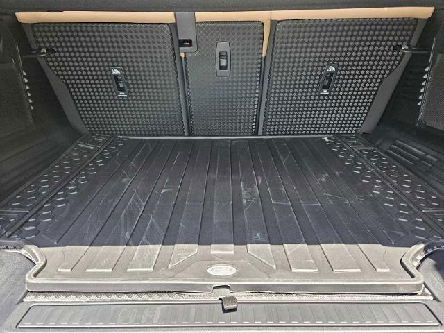 2025 Defender Vehicle Photo in AUSTIN, TX 78717