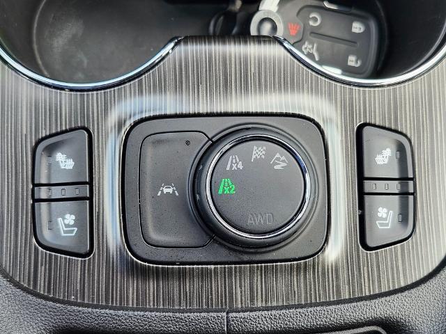 2023 GMC Acadia Vehicle Photo in GREEN BAY, WI 54304-5303