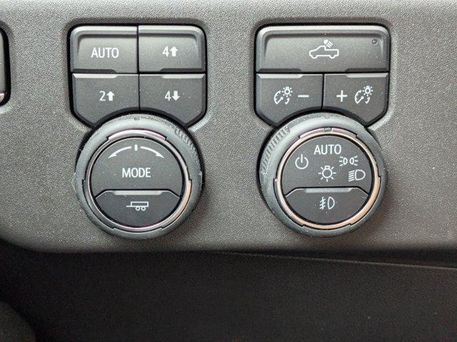 2024 Chevrolet Silverado 1500 Vehicle Photo in BRUNSWICK, GA 31525-1881