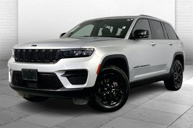 2024 Jeep Grand Cherokee Vehicle Photo in Kansas City, MO 64114