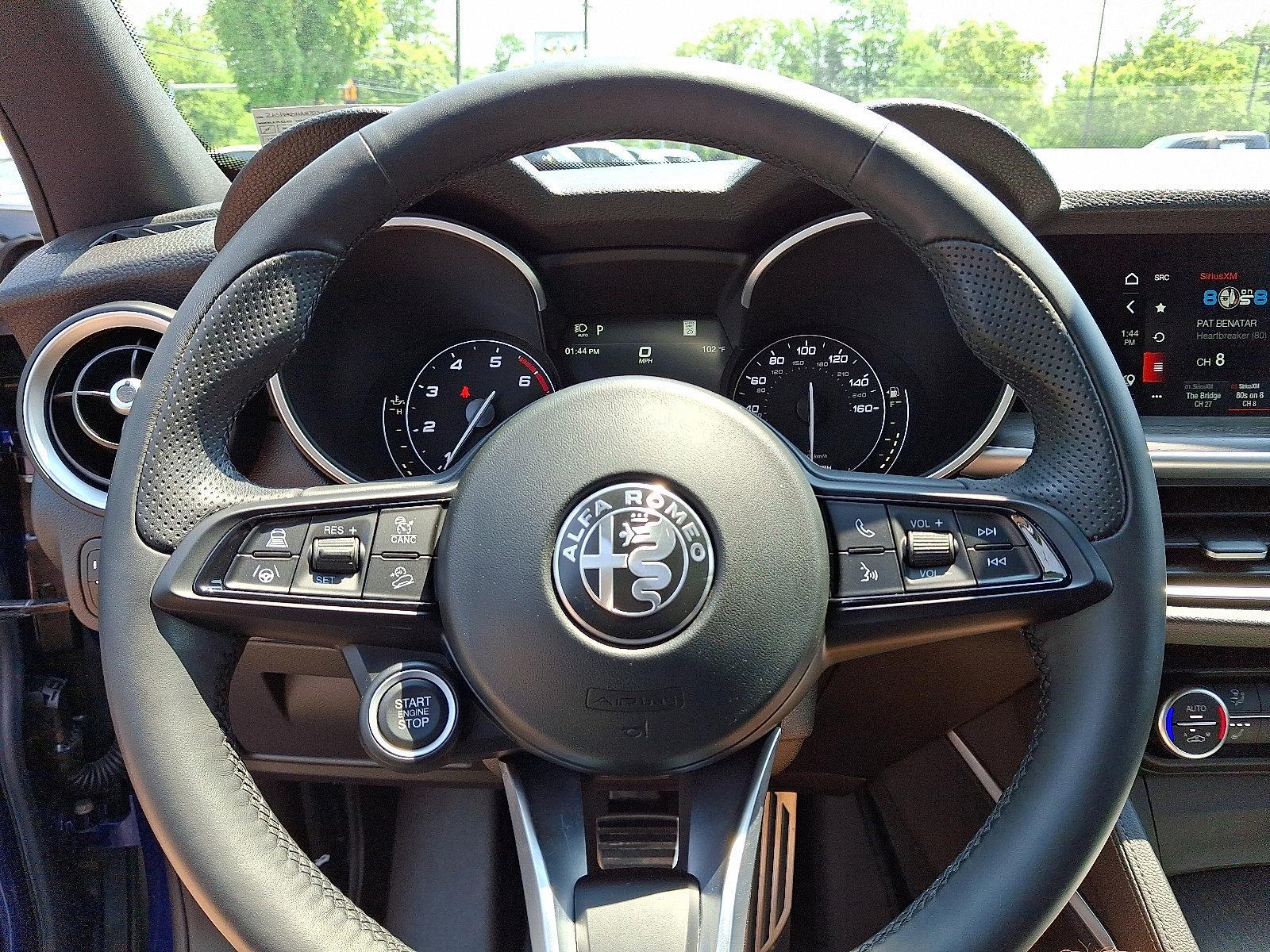 2022 Alfa Romeo Stelvio Vehicle Photo in Willow Grove, PA 19090