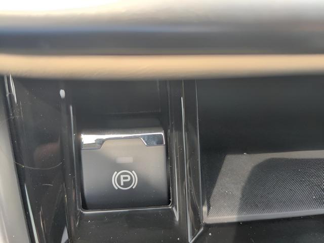 2025 Subaru Outback Vehicle Photo in Green Bay, WI 54304