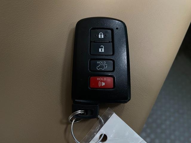 2017 Toyota RAV4 Hybrid Vehicle Photo in Appleton, WI 54913