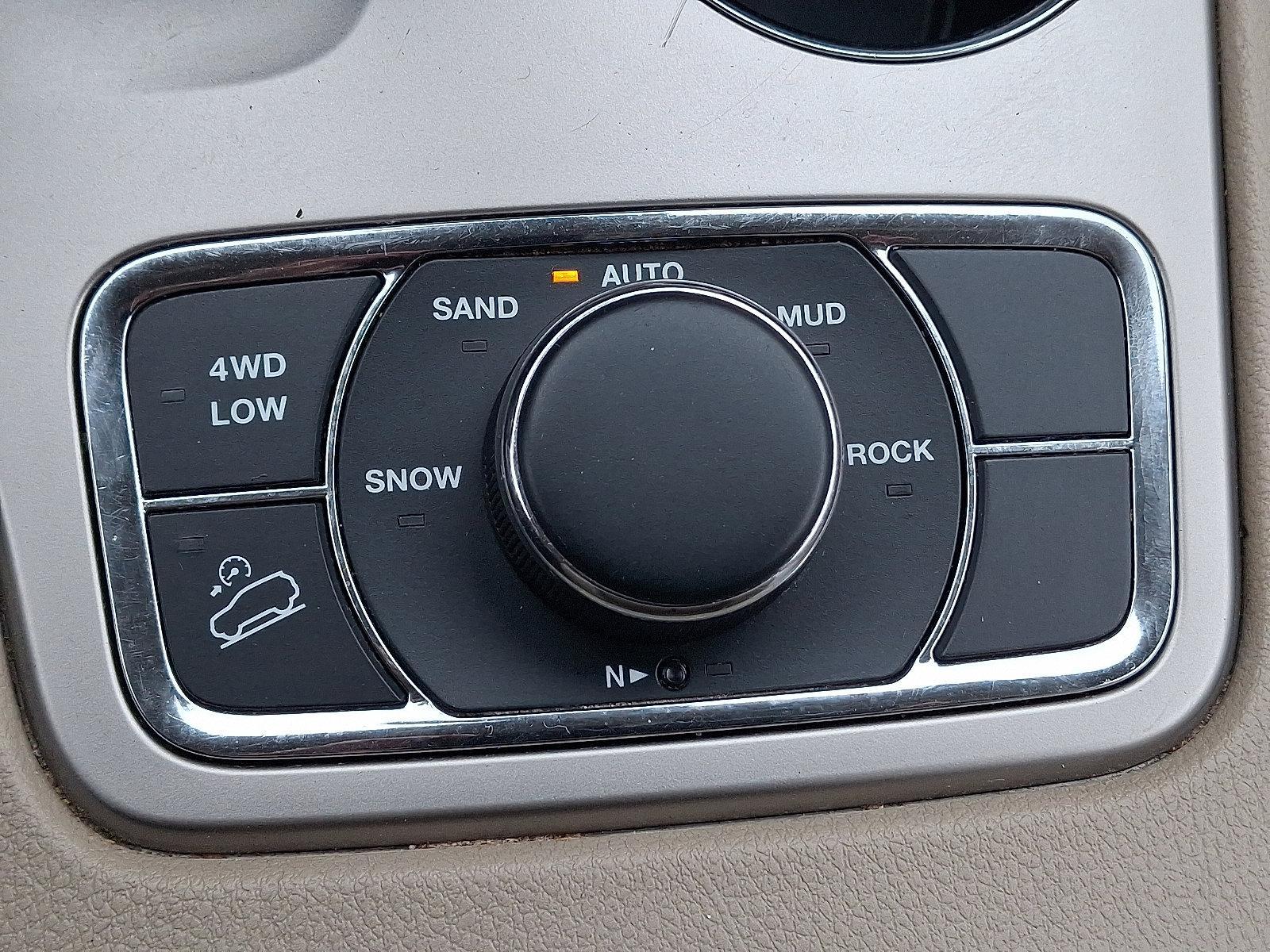 2015 Jeep Grand Cherokee Vehicle Photo in Harrisburg, PA 17111