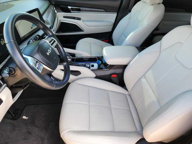 2024 Kia Telluride Vehicle Photo in DENTON, TX 76210-9321