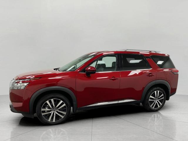 2025 Nissan Pathfinder Vehicle Photo in Appleton, WI 54913