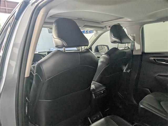 2022 Toyota Highlander Vehicle Photo in ENGLEWOOD, CO 80113-6708
