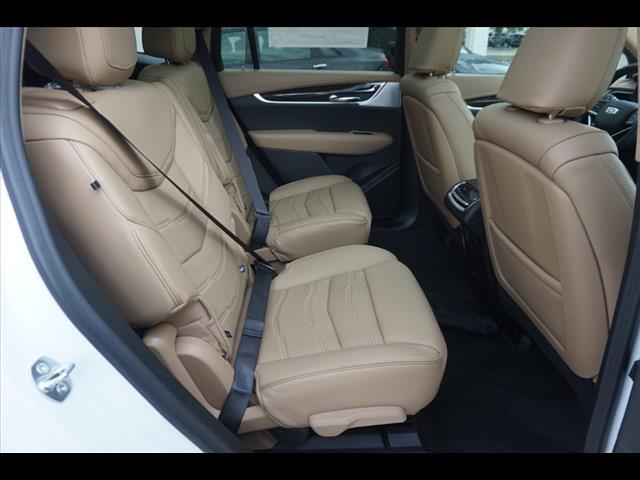 2025 Cadillac XT6 Vehicle Photo in TAMPA, FL 33612-3404